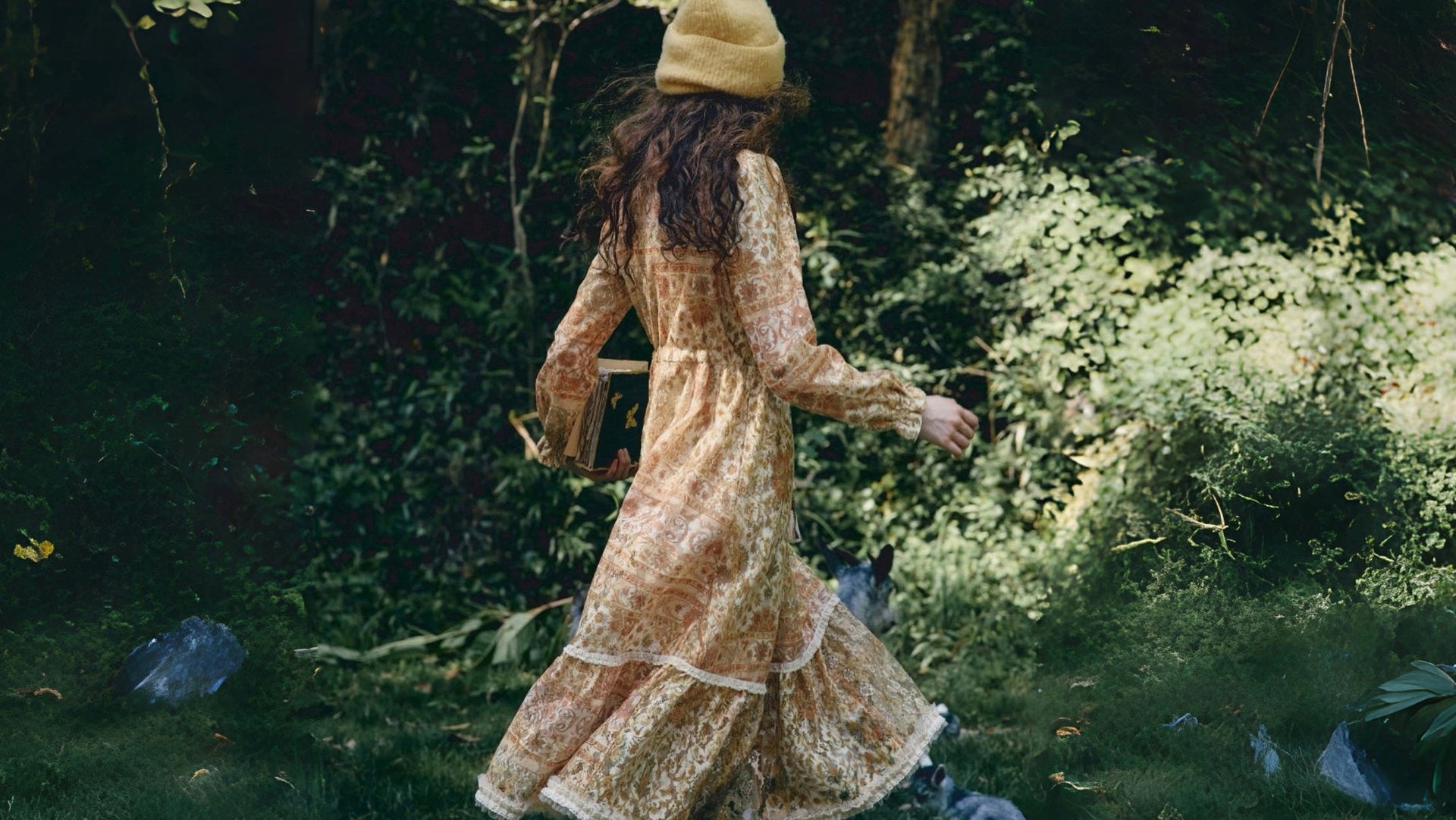 From Day to Dinner: How to Style One Piece All Day Long