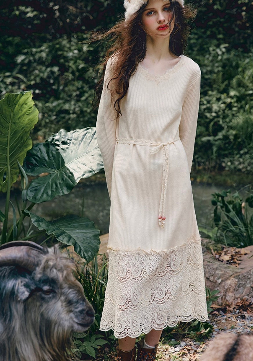 Romantic Ivory Lace Patchwork V-Neck Maxi Dress